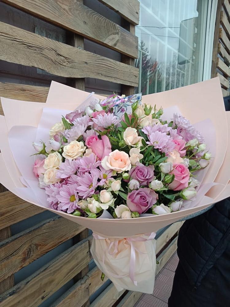 Букет цветов из: Розы и Хризантемы в Карагайлинском