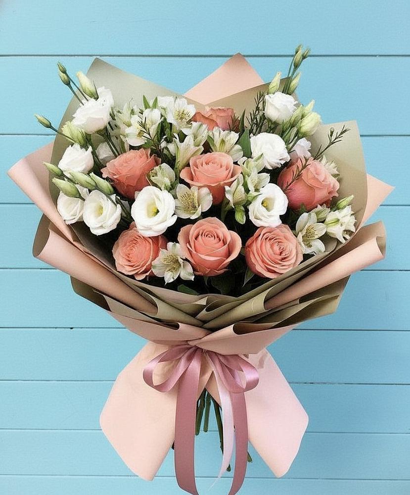 Букет цветов из: Розы, Альстромерии и Лизиантусы в Карагайлинском