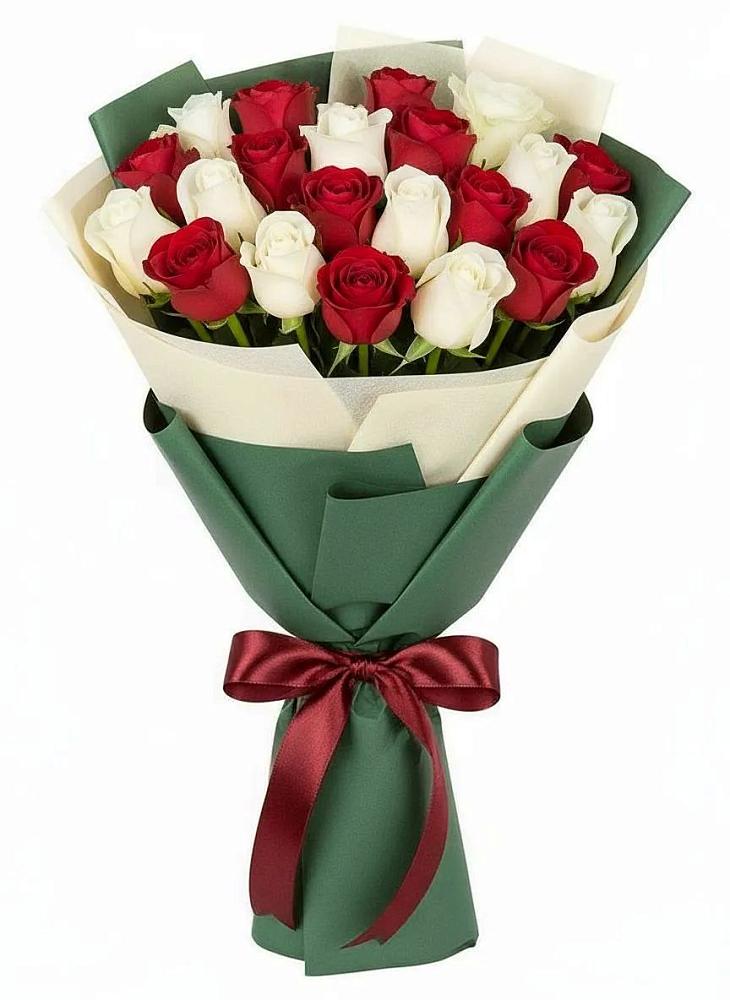 Букет Микс из красных и белых роз в Карагайлинском