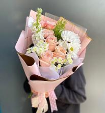 Букет цветов из:  Хризантемы и Розы в Карагайлинском