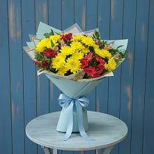 Букет цветов из:  Альстромерии и Хризантемы #REPLACE_PRED# Карагайлинском