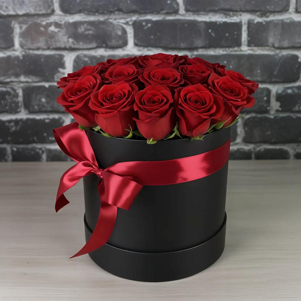 Цветочная композиция из Розы в шляпной коробке в Карагайлинском